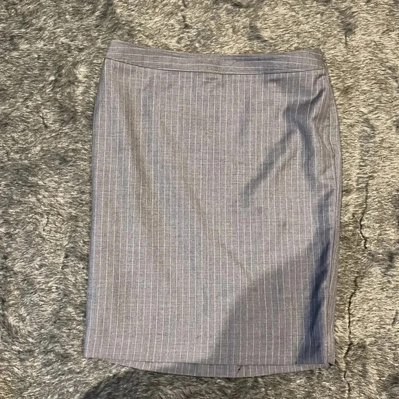 Brooks Brothers Grey striped 💯 percent wool midi skirt Sz S - Picture 3 of 9